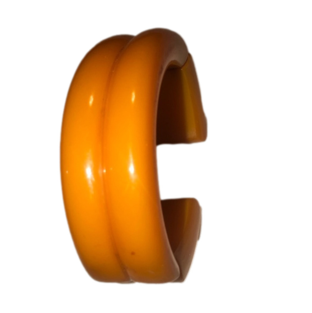 VTG Bakelite Butterscotch Colour Carved Hinged Adjustable Size Bangle 6.2” - 7”